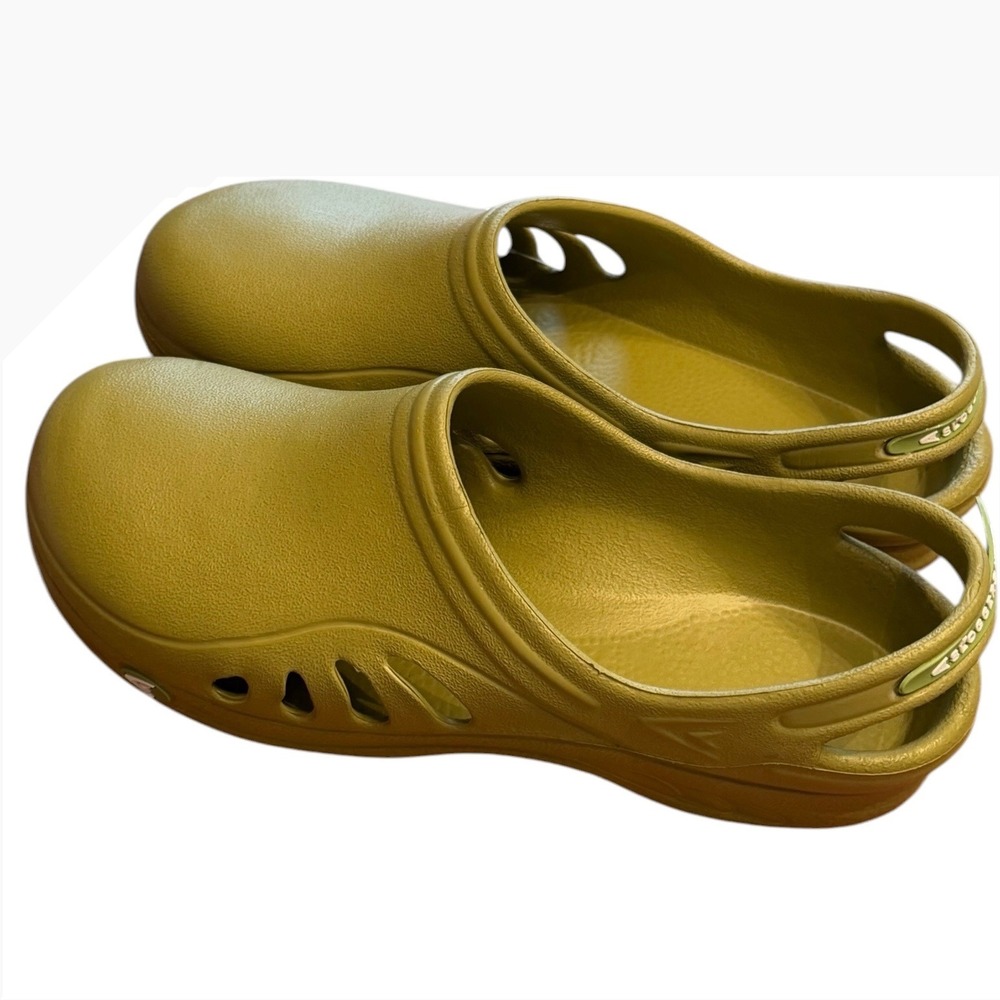 NWT Sloggers Uni Garden Sandals Lightweight Clog Olive Green Womens Size 9 Men 7